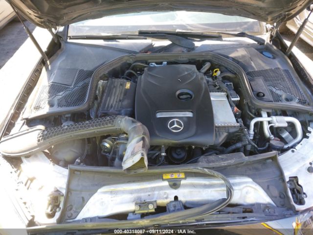 55SWF4JB9HU221656 Mercedes-Benz C 300 Luxury/sport