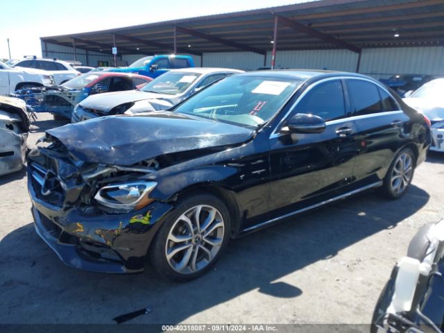 55SWF4JB9HU221656 Mercedes-Benz C 300 Luxury/sport