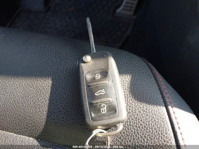3VW4T7AJ5HM212214 Volkswagen JETTA GLI