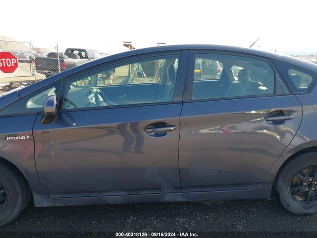 Toyota Prius Two 2015 JTDKN3DU5F1911050 Image 15