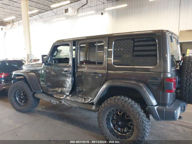 1C4HJXEG9JW231993 Jeep Wrangler Unlimited Sahara 4x4