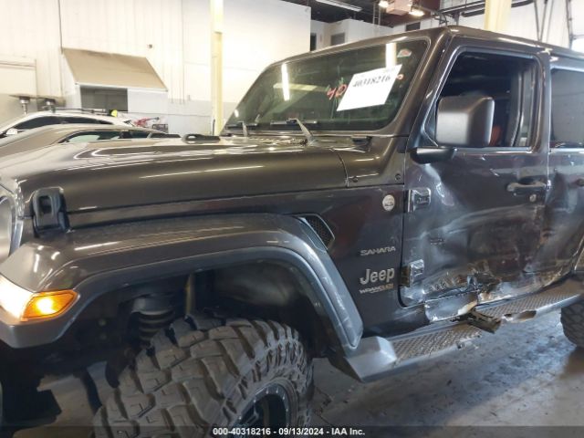 1C4HJXEG9JW231993 Jeep Wrangler Unlimited Sahara 4x4