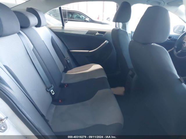 3VW2B7AJ4HM209525 Volkswagen Jetta 1.4t S
