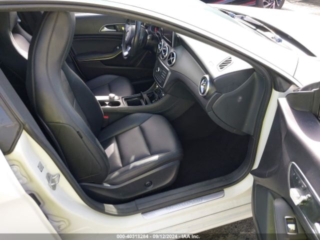 WDDSJ4EB5FN216029 Mercedes-Benz CLA 250