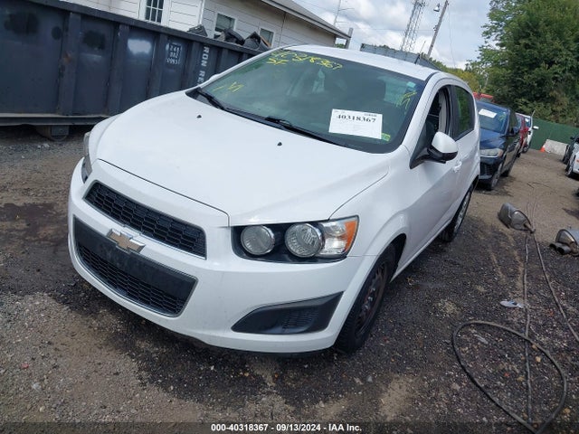 Chevrolet Sonic Ls Auto 2014 1G1JA6SH3E4206039 Image 2