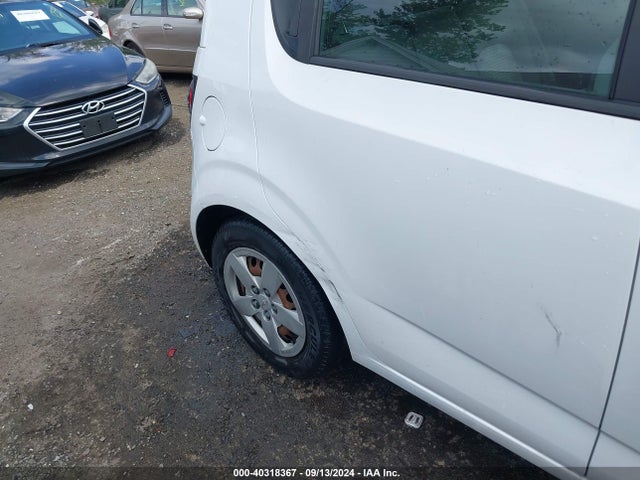 Chevrolet Sonic Ls Auto 2014 1G1JA6SH3E4206039 Image 6