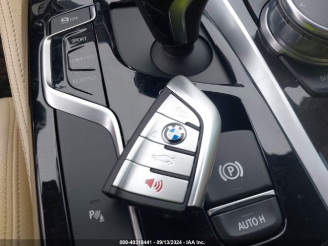 WBAJA7C3XHG903580 BMW 530i Xdrive