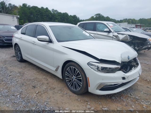 WBAJA7C3XHG903580 BMW 530i Xdrive