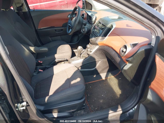 Chevrolet Sonic Lt Auto 2014 1G1JC5SH6E4160159 Image 5