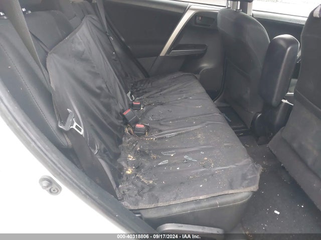 Toyota RAV4 LE 2017 JTMZFREV3HJ716993 Image 8
