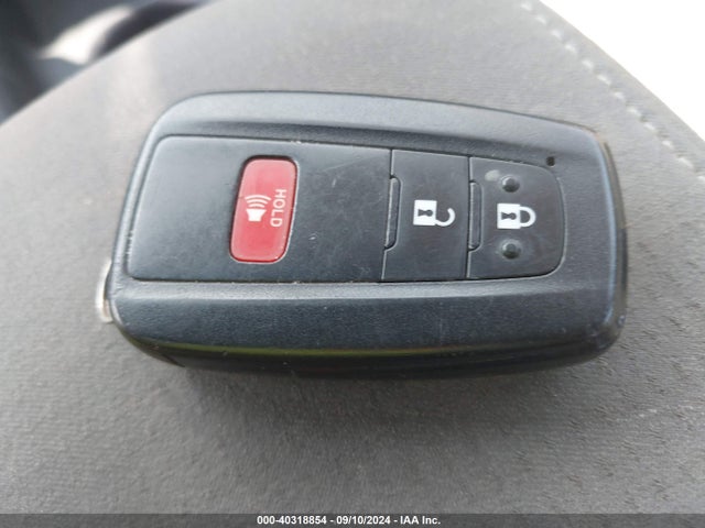 Toyota Prius Two Eco 2016 JTDKARFU6G3507028 Image 11