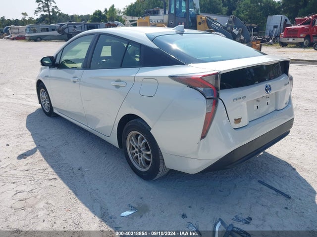 Toyota Prius Two Eco 2016 JTDKARFU6G3507028 Image 3