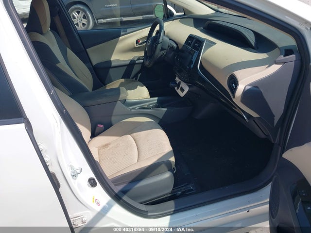 Toyota Prius Two Eco 2016 JTDKARFU6G3507028 Image 5