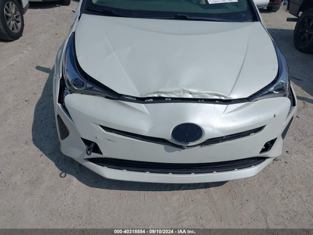 Toyota Prius Two Eco 2016 JTDKARFU6G3507028 Image 6