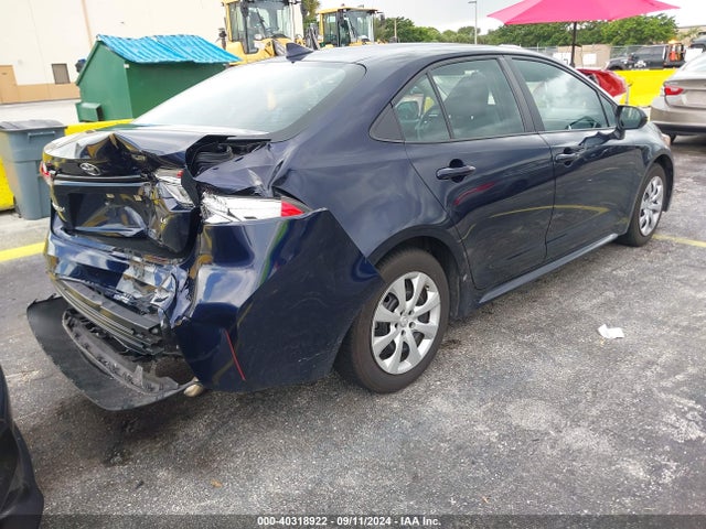 Toyota COROLLA LE 2022 5YFEPMAEXNP381825 Image 4