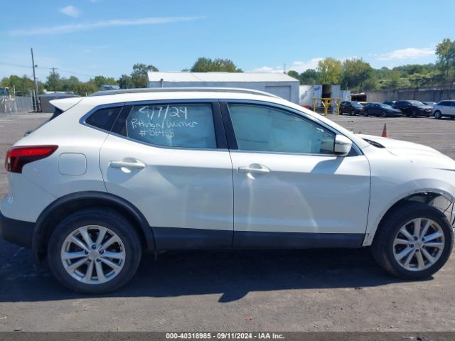 JN1BJ1CR1JW293771 Nissan Rogue Sport Sv
