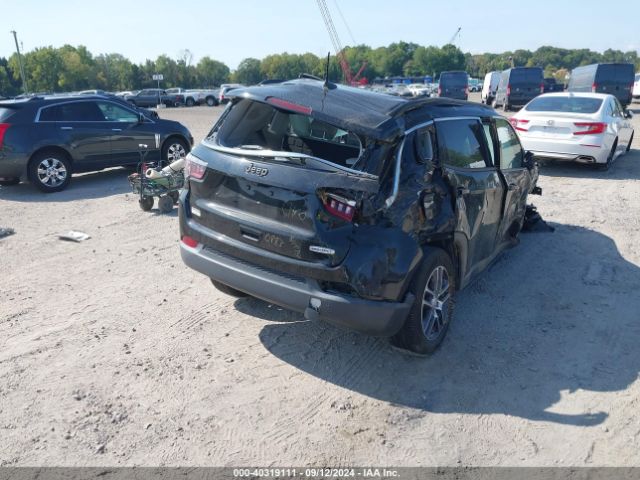 3C4NJCBB5JT499885 Jeep Compass Sun And Wheel Fwd