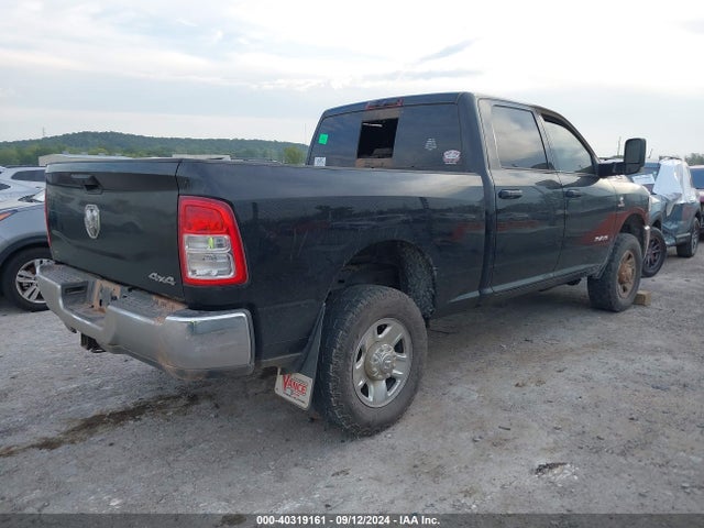 3C6UR5CL5NG323352 RAM 2500 Tradesman  4x4 6'4 Box