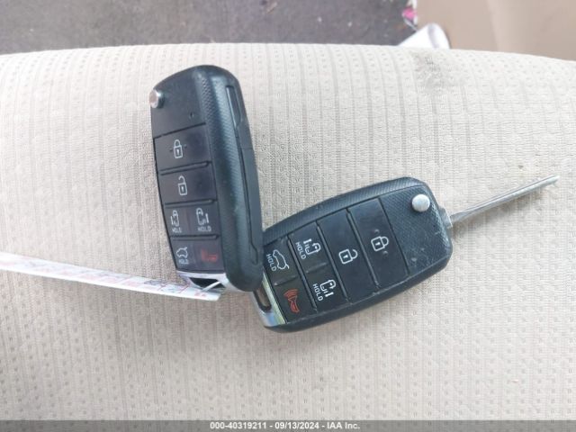 KIA SEDONA LX 2016 KNDMB5C11G6133189 Image 11