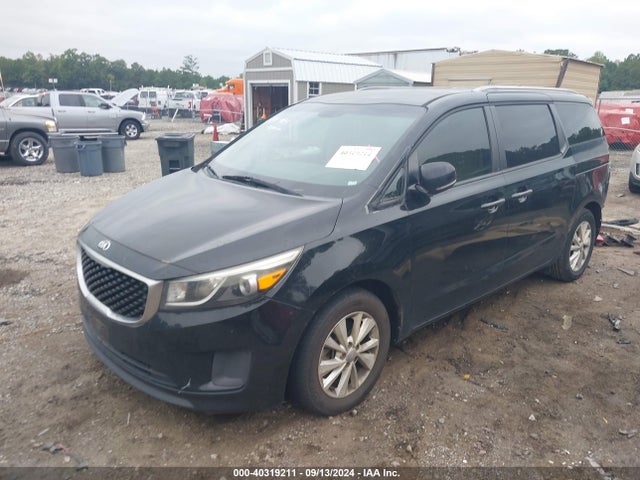 KIA SEDONA LX 2016 KNDMB5C11G6133189 Image 2
