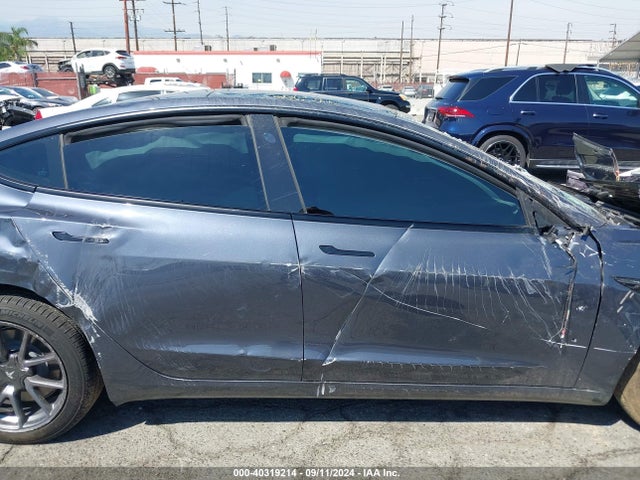 Tesla Model 3 Long Range Dual Motor All-wheel Drive 2022 5YJ3E1EB5NF313648 Image 12