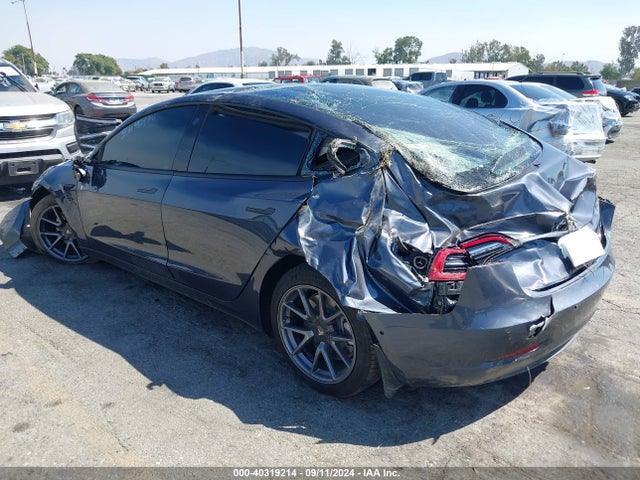 2022 TESLA MODEL 3 5YJ3E1EB5NF313648 Photo 2
