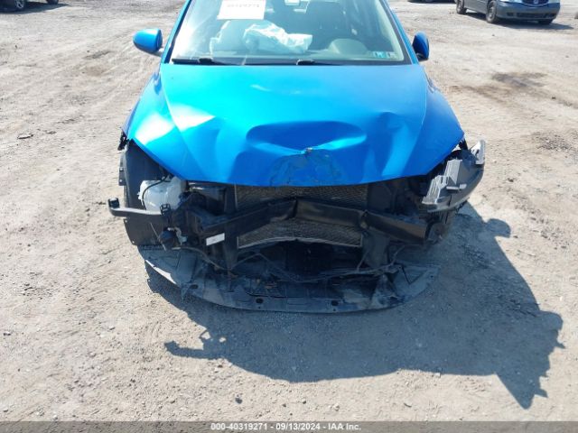 5NPD74LF9JH329708 Hyundai ELANTRA SE