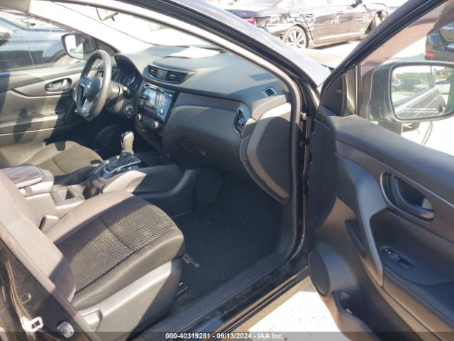 JN1BJ1CR2JW256292 Nissan Rogue Sport S