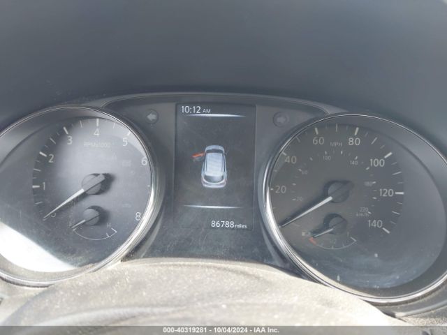 JN1BJ1CR2JW256292 Nissan Rogue Sport S