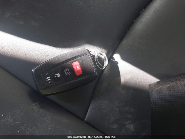 2T3A1RFV7PW373356 Toyota Rav4 Xle Premium