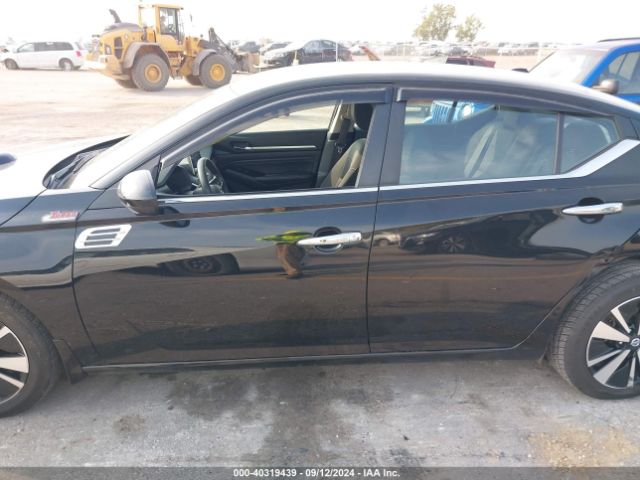 1N4BL4DW7MN327466 Nissan Altima Sv Intelligent Awd