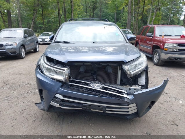 Toyota Highlander Le 2018 5TDBZRFH6JS869491 Image 13