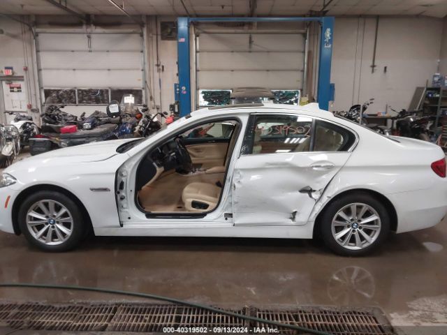 WBA5A5C53FD513300 BMW 528I