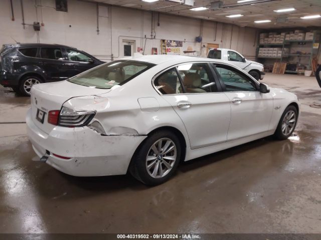 WBA5A5C53FD513300 BMW 528I