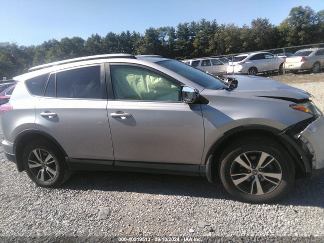 Toyota Rav4 Xle 2018 JTMRFREV0JJ202931 Image 13