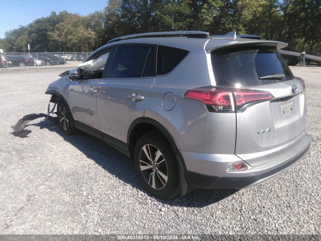 Toyota Rav4 Xle 2018 JTMRFREV0JJ202931 Image 3