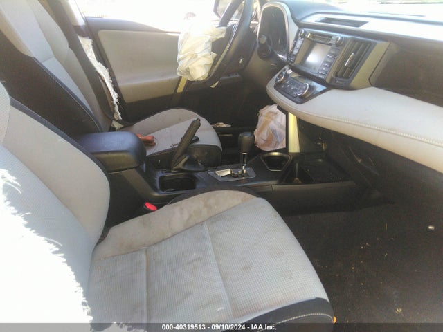 Toyota Rav4 Xle 2018 JTMRFREV0JJ202931 Image 5
