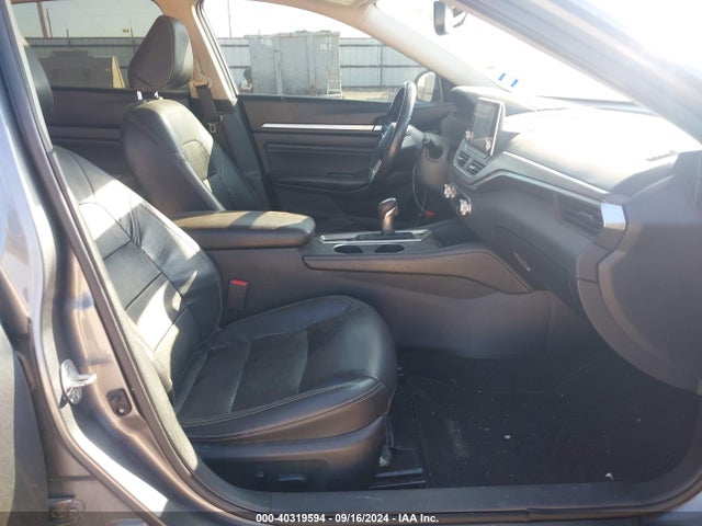 Nissan Altima 2.5 Platinum 2019 1N4BL4FV5KC218582 Image 5