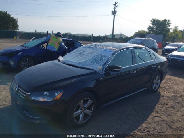 1VWAT7A3XEC038593 Volkswagen Passat 1.8t Wolfsburg Edition