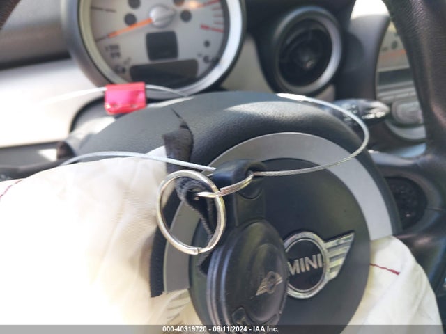 2009 MINI COOPER WMWMF33599TU73607 Photo 10