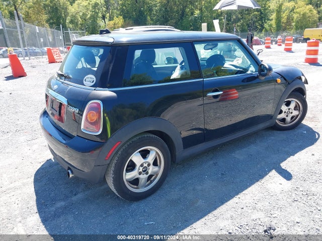 2009 MINI COOPER WMWMF33599TU73607 Photo 3