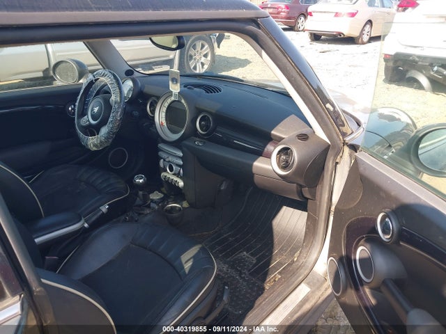 2007 MINI COOPER S WMWMF73577TL87216 Photo 4