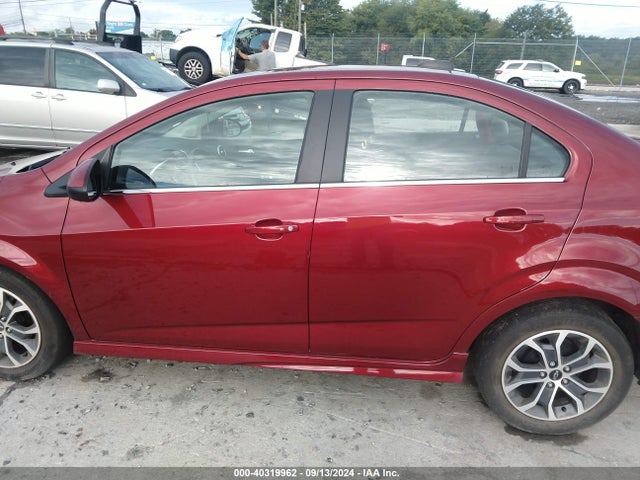1G1JD5SB5L4141642 Chevrolet Sonic Fwd  Lt
