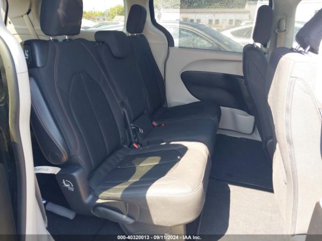 2C4RC1FG7KR686054 Chrysler Pacifica Touring Plus