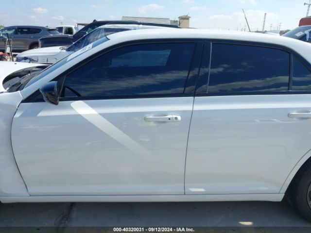2C3CCAAG1PH585350 Chrysler 300 Touring