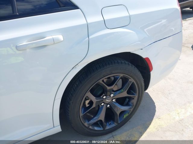 2C3CCAAG1PH585350 Chrysler 300 Touring