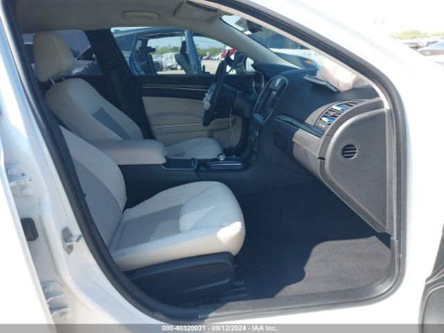 2C3CCAAG1PH585350 Chrysler 300 Touring