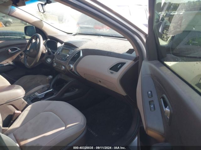 KM8JTCAF9FU038758 Hyundai TUCSON GLS