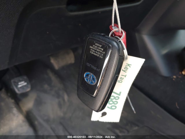 Toyota Prius Xle Awd-e 2021 JTDL9MFU4M3022978 Image 11