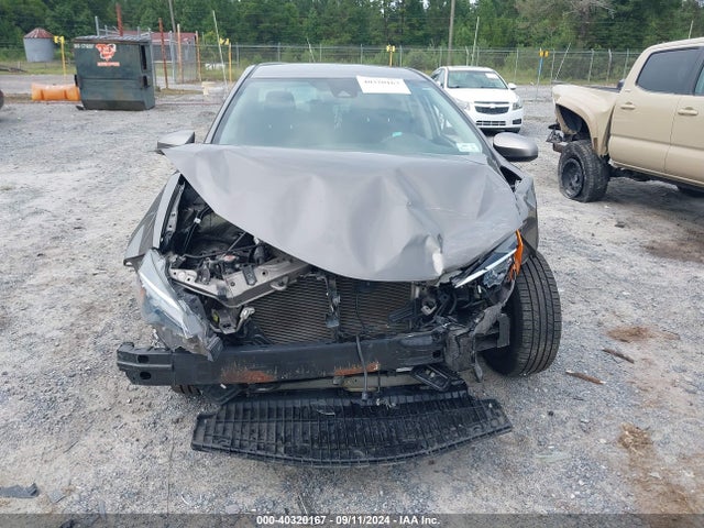 Toyota COROLLA LE 2018 2T1BURHE6JC033870 Image 13